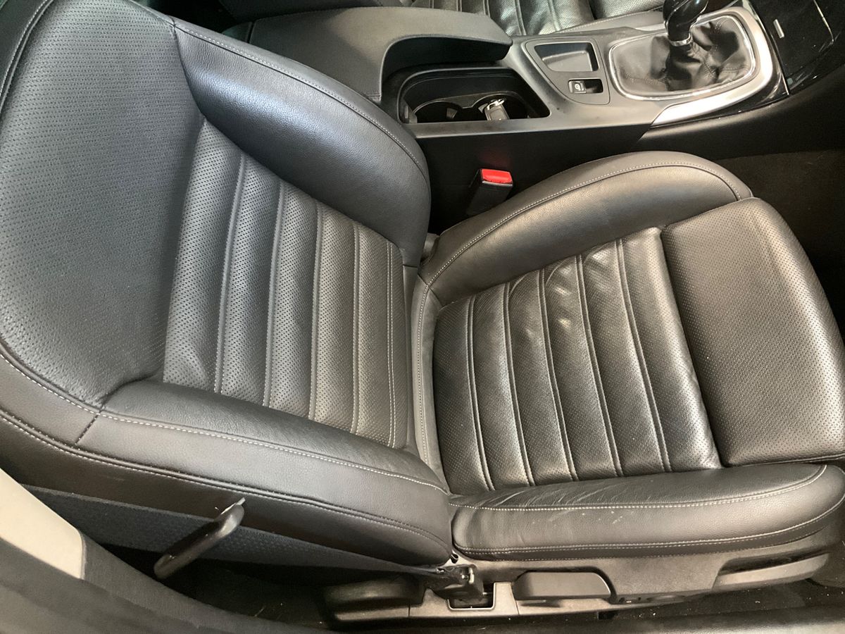 Opel Insignia 2015 — photo 28