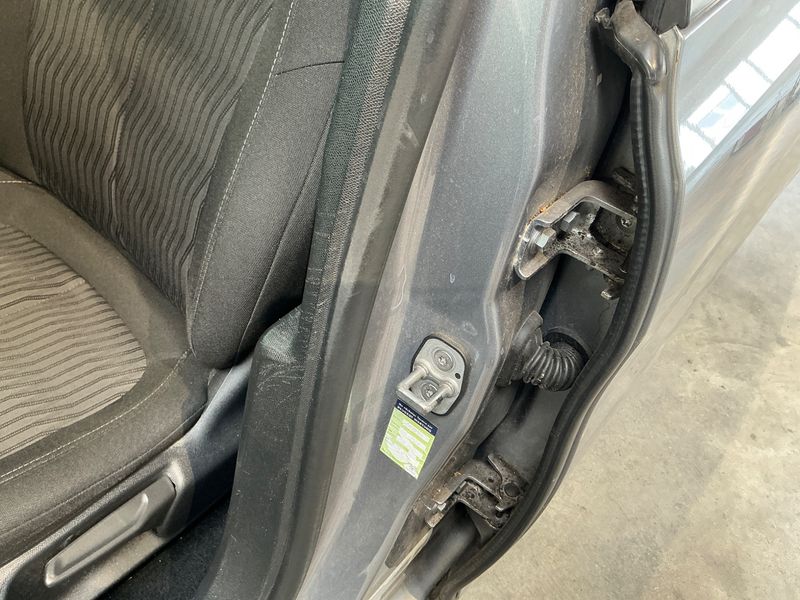 Peugeot 308 1.6 e-HDi Active 2014 – снимка 26