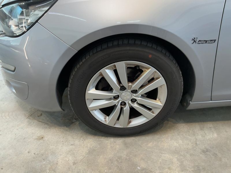 Peugeot 308 1.6 e-HDi Active 2014 – снимка 3