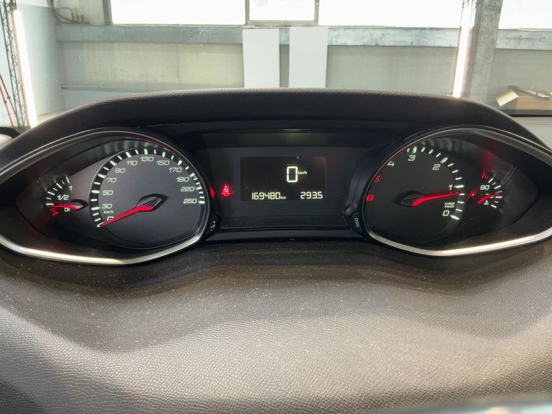 Peugeot 308 1.6 e-HDi Active 2014 – снимка 19