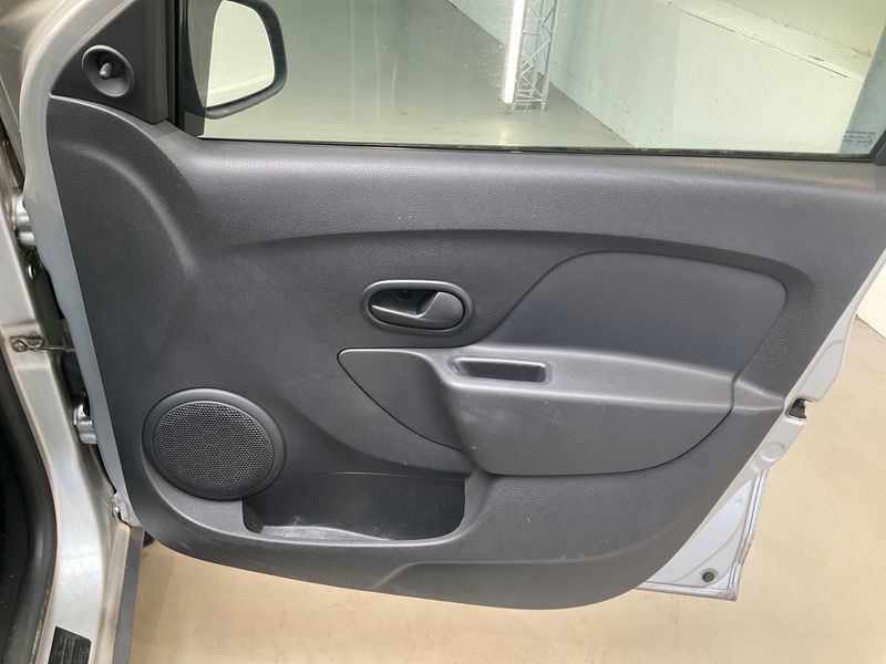 Dacia Sandero 1.5 dCi Stepway Ambiance 2014 – снимка 23