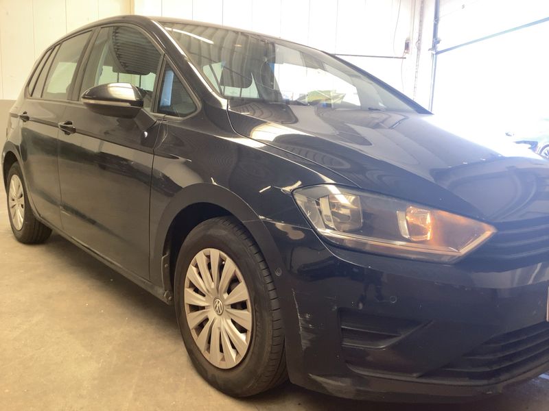 Volkswagen Golf VII Sportsvan 1.6 TDI Trendline BlueMotion Tech 2015 – снимка 12