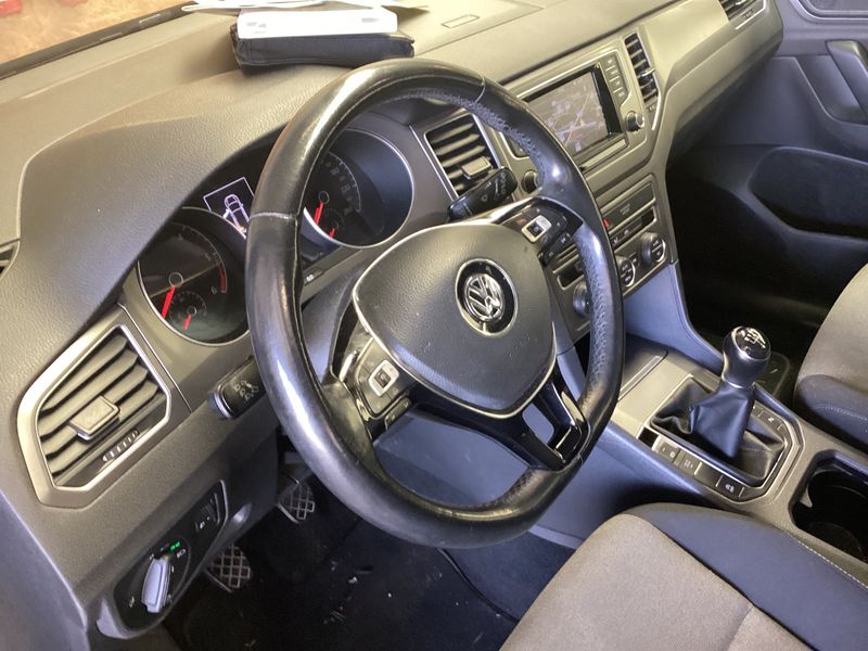 Volkswagen Golf VII Sportsvan 1.6 TDI Trendline BlueMotion Tech 2015 – снимка 24