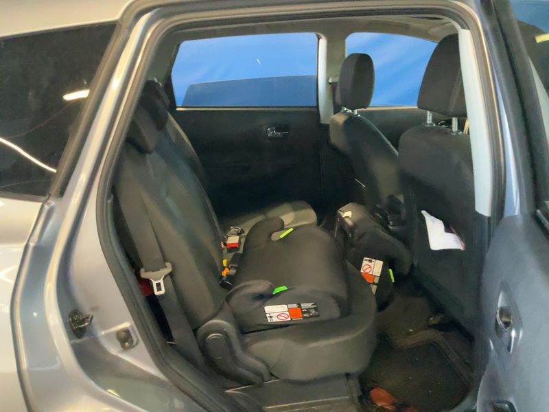 Nissan Qashqai+2 1.6 I-Way — zdjęcie 14