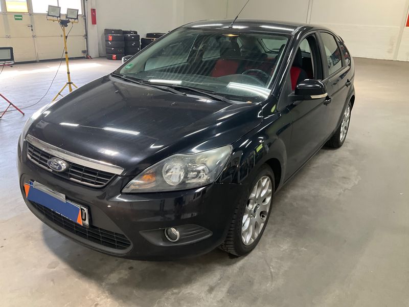 Ford Focus 1.6 Ti-VCT Sport