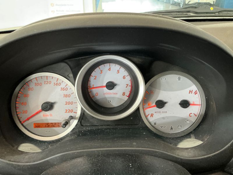 Toyota RAV 4 2.0 4x4 — zdjęcie 13