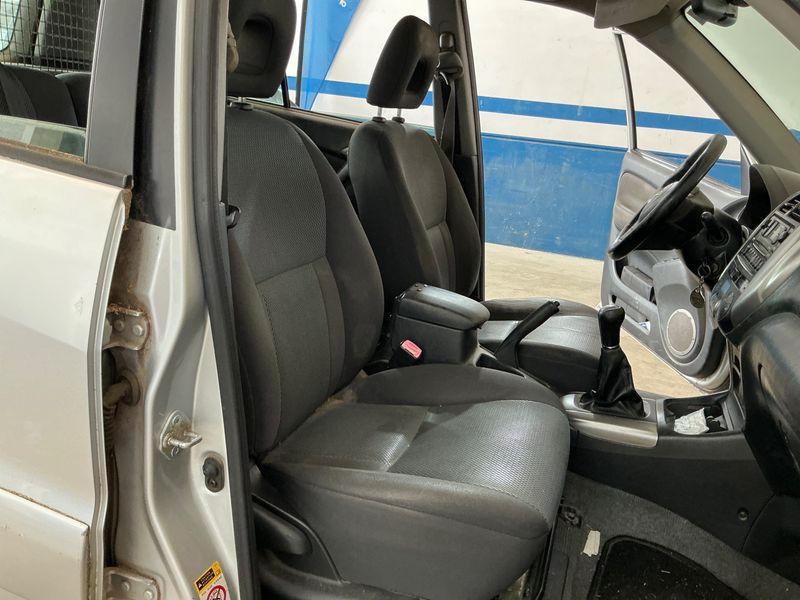 Toyota RAV 4 2.0 4x4 2005 – снимка 27