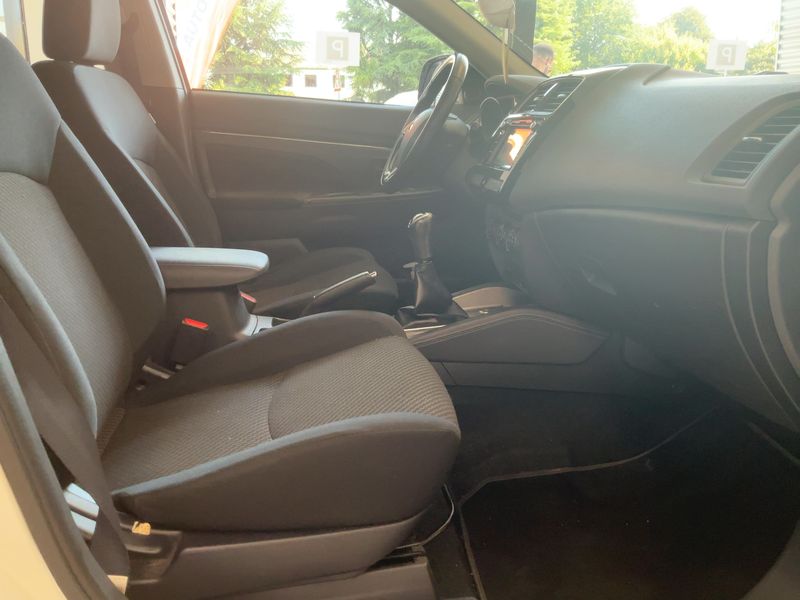 Mitsubishi ASX 1.6 Bi-Fuel Inform 2WD — zdjęcie 11