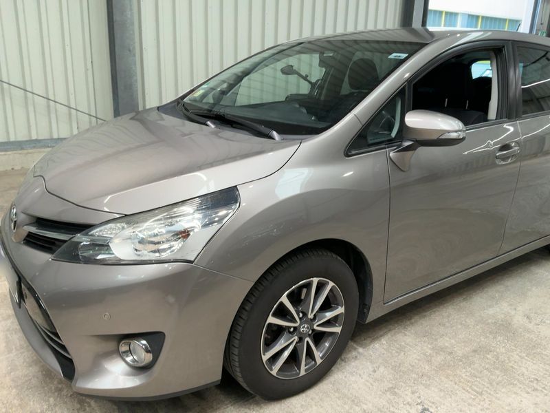 Toyota Verso 1.6 D-4D Comfort — zdjęcie 2