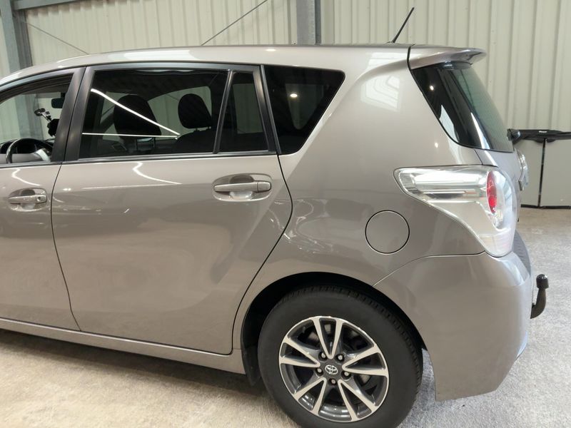 Toyota Verso 1.6 D-4D Comfort — zdjęcie 3