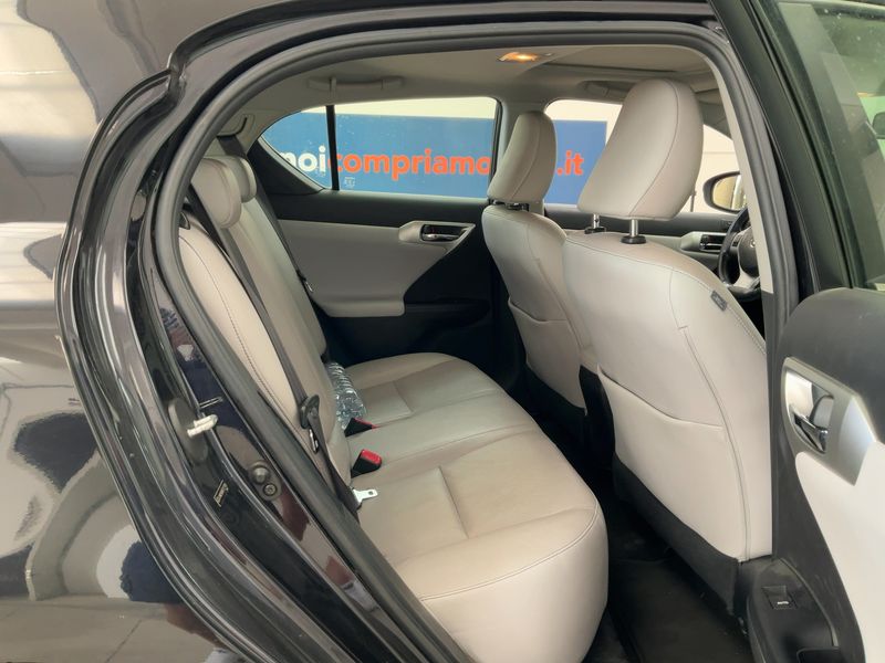 Lexus CT-Serie CT 200h Luxury Line — zdjęcie 14