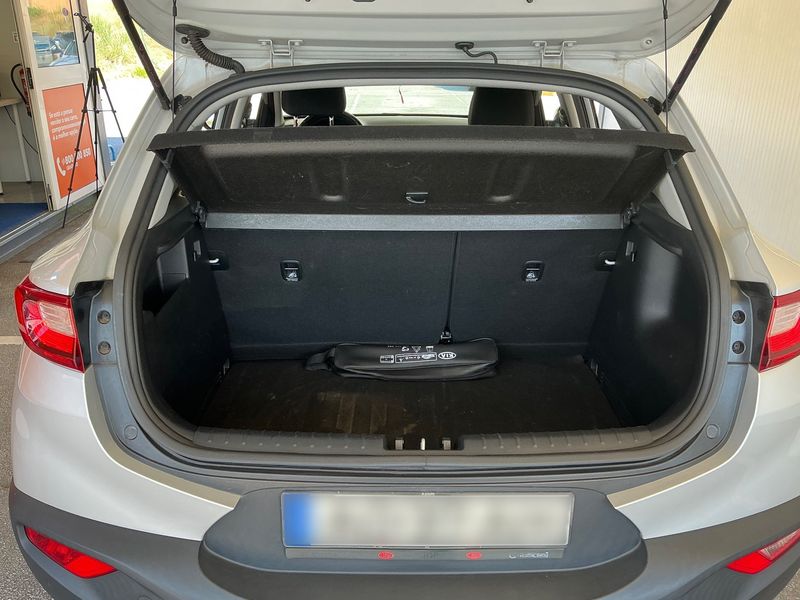 Kia Stonic 1.0 TGDI Dream-Team Edition — zdjęcie 10