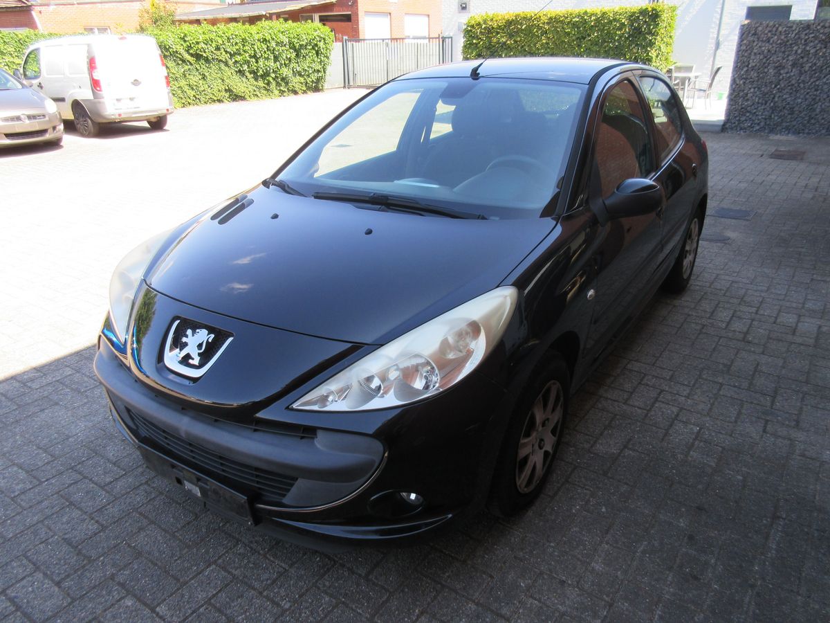 Peugeot 206+ 2011
