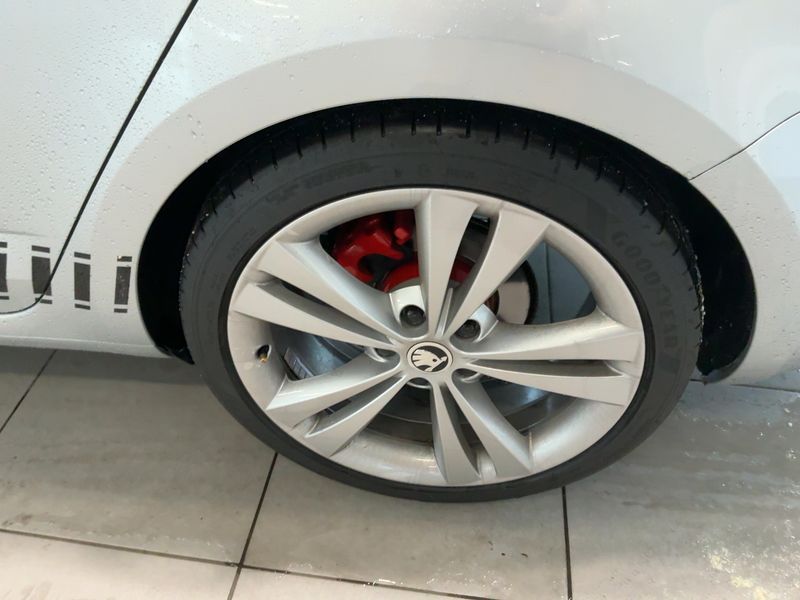 Skoda Octavia 1.6 TDI Elegance 2014 – снимка 5