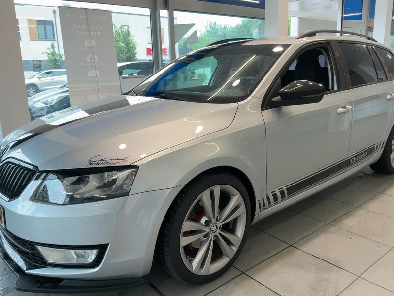 Skoda Octavia 1.6 TDI Elegance 2014 – снимка 2