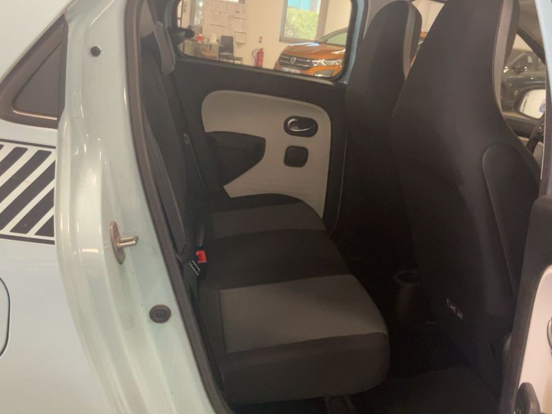 Renault Twingo 1.0 SCe Zen — zdjęcie 14