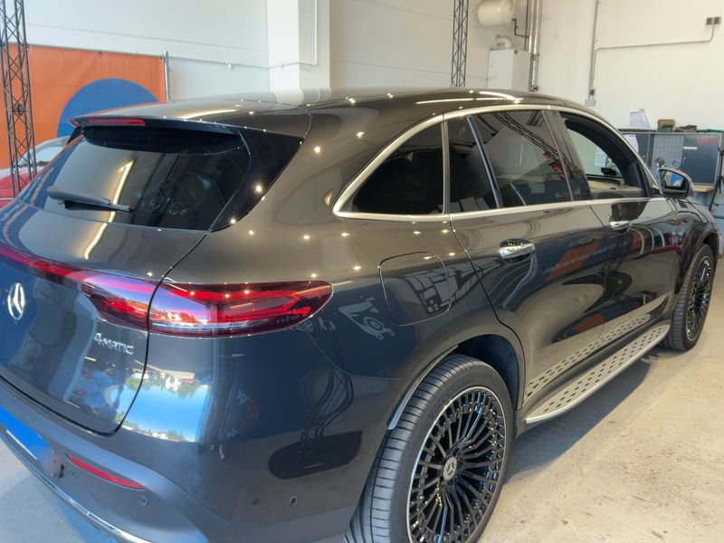 Mercedes-Benz EQC electric drive 300 kW 4Matic AMG Line — zdjęcie 6