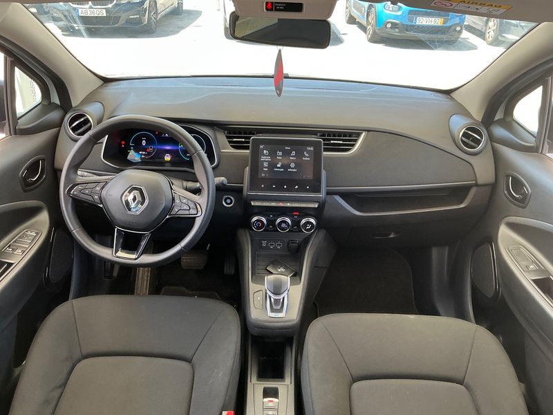 Renault Zoe electric drive 80 kW Intens — zdjęcie 12
