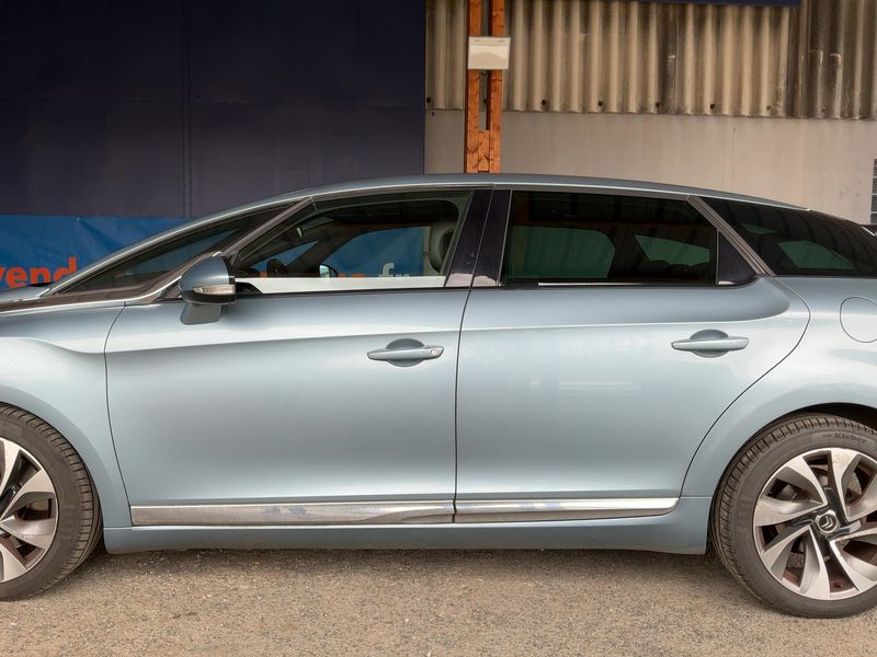 Citroen DS5 2.0 HDi SportChic — zdjęcie 4
