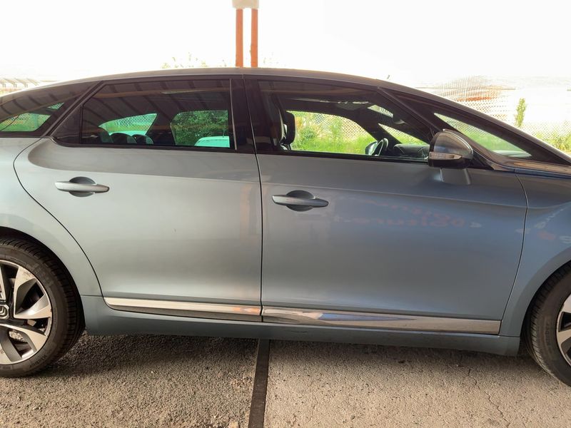 Citroen DS5 2.0 HDi SportChic — zdjęcie 7
