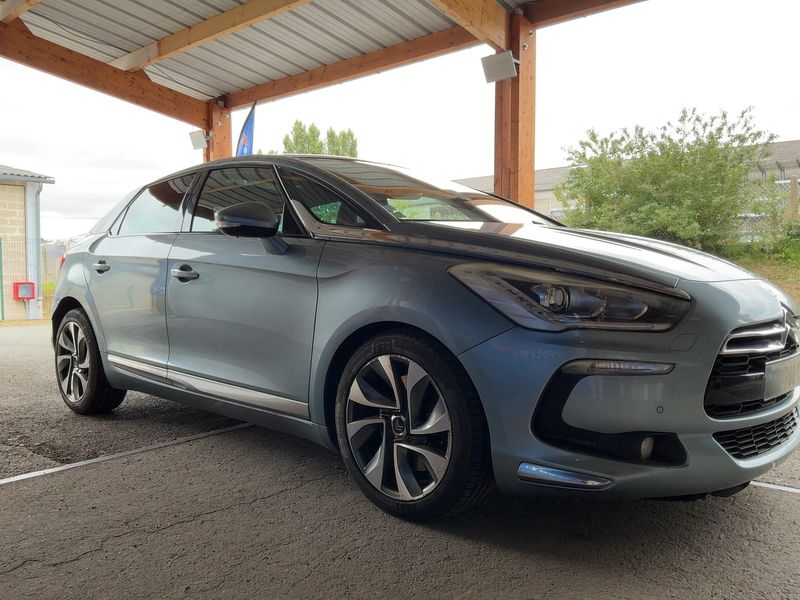 Citroen DS5 2.0 HDi SportChic — zdjęcie 8