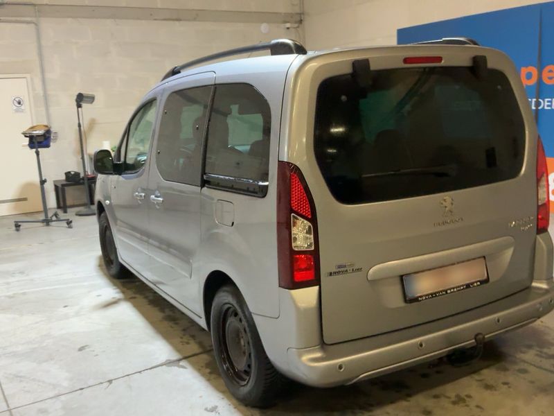 Peugeot Partner 1.2 PureTech Active — zdjęcie 3