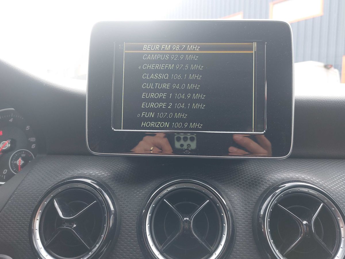Mercedes-Benz A-Klasse 2015 — photo 31