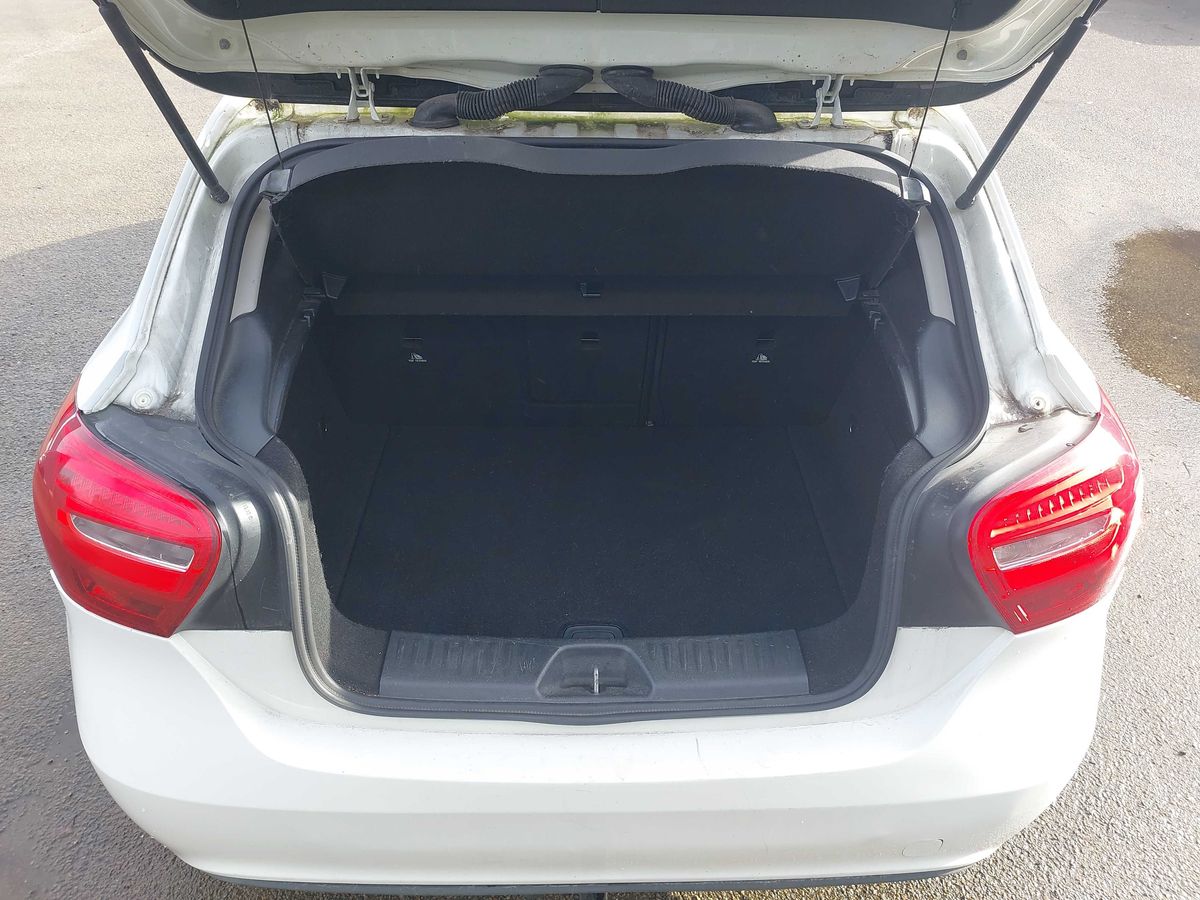 Mercedes-Benz A-Klasse 2015 — photo 10
