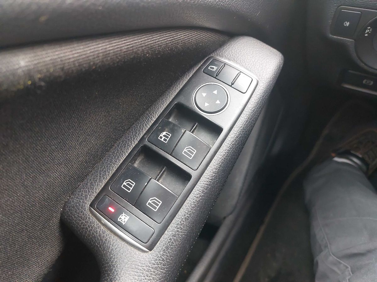 Mercedes-Benz A-Klasse 2015 — photo 25
