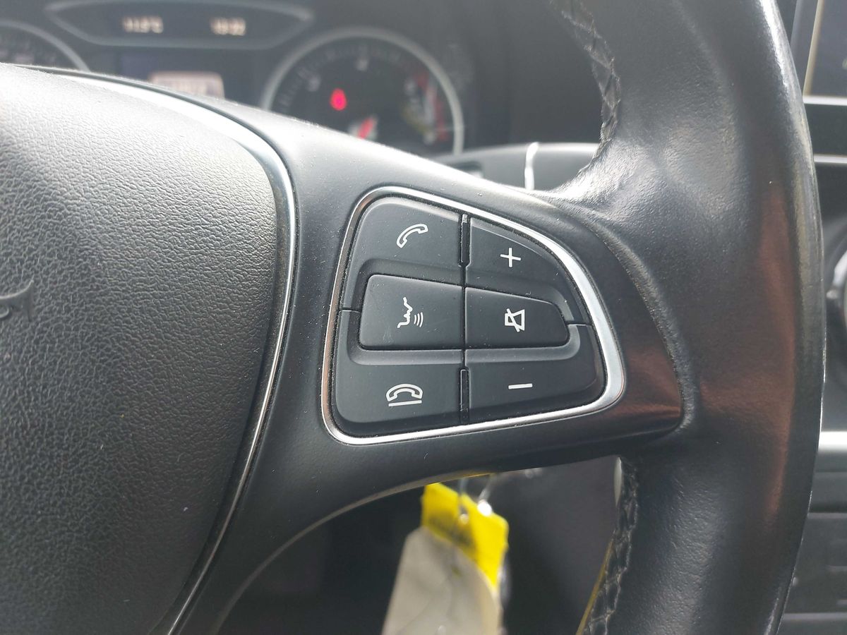 Mercedes-Benz A-Klasse 2015 — photo 30