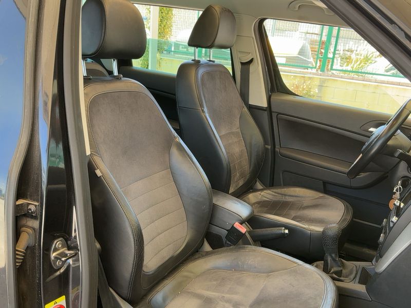 Skoda Yeti 2.0 TDI Experience 4x4 — zdjęcie 11