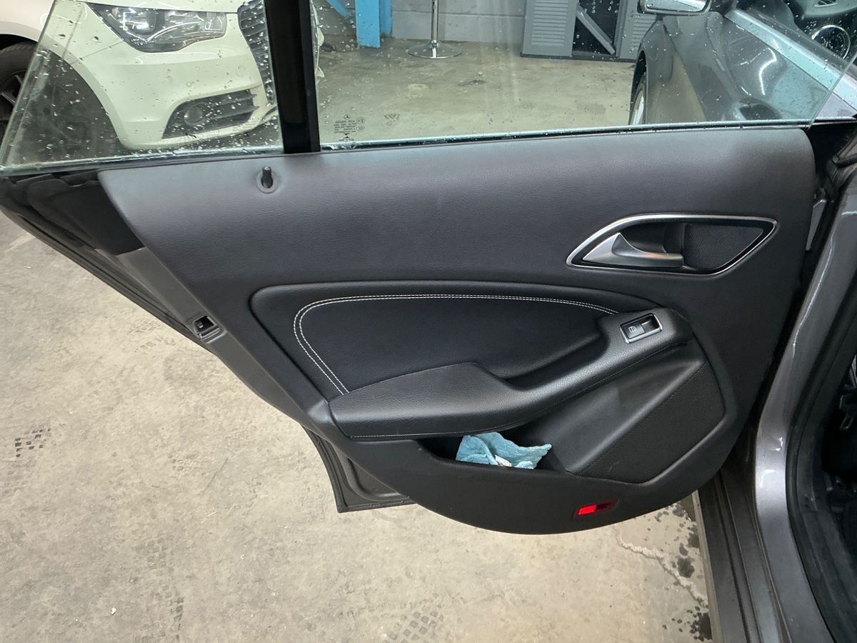 Mercedes-Benz CLA-Klasse 2015 — photo 35