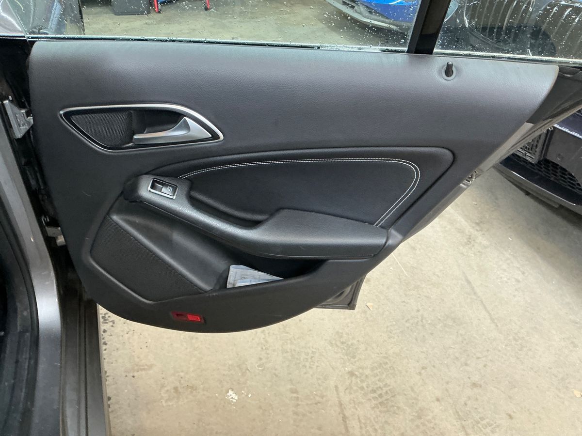 Mercedes-Benz CLA-Klasse 2015 — photo 36
