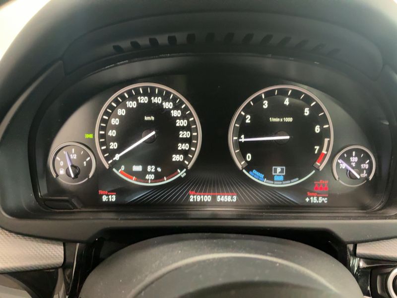 BMW X5 xDrive 40e — zdjęcie 13