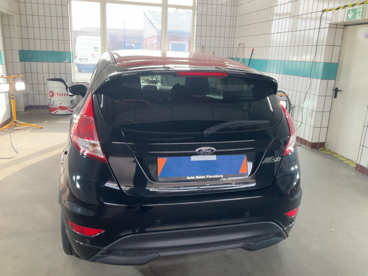 Ford Fiesta 2014 — photo 8