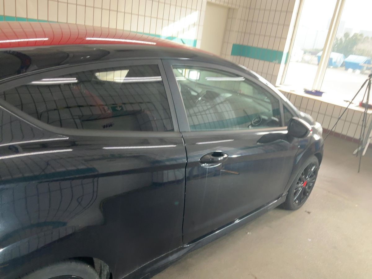 Ford Fiesta 2014 — photo 11