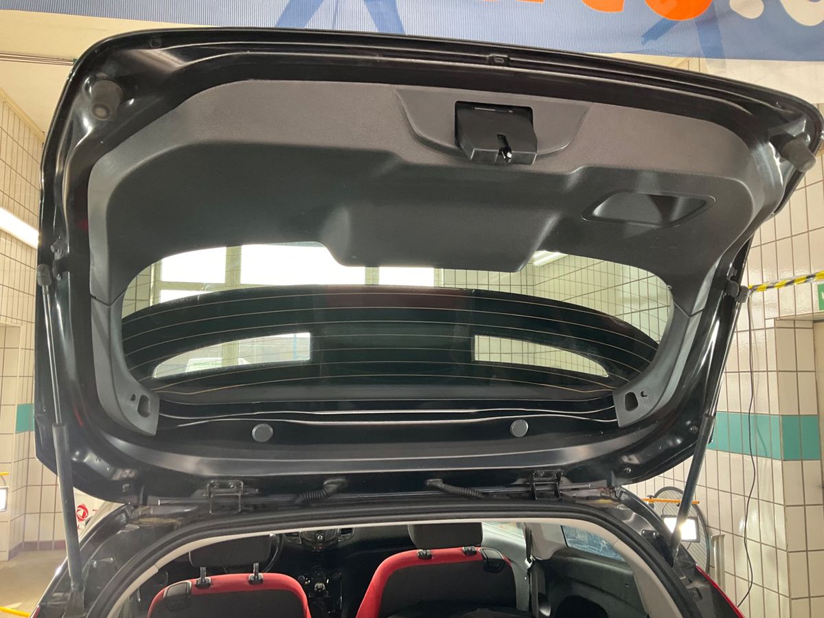 Ford Fiesta 2014 — photo 35