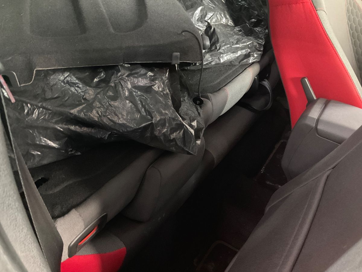Ford Fiesta 2014 — photo 33