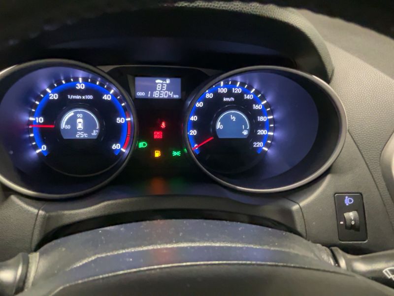 Hyundai ix35 1.7 CRDi Tecno 2WD 2013 – снимка 18
