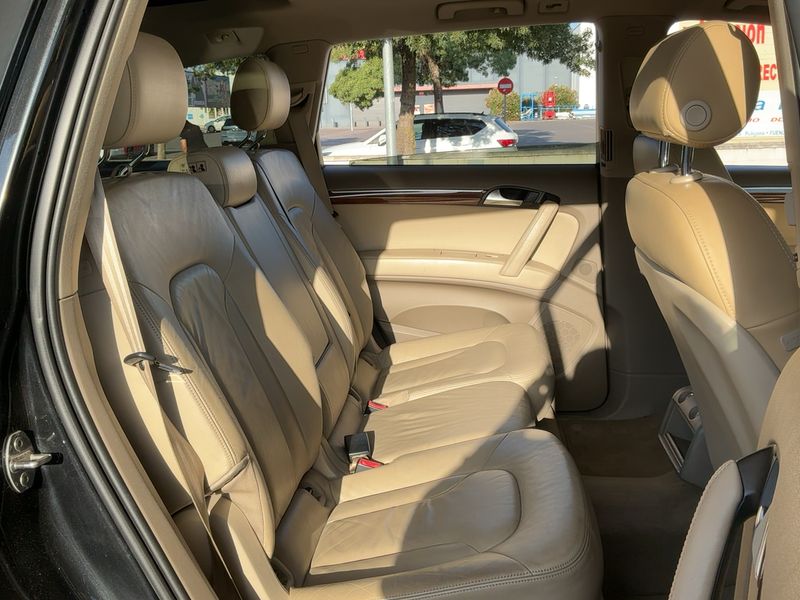 Audi Q7 3.0 V6 TDI quattro — zdjęcie 14