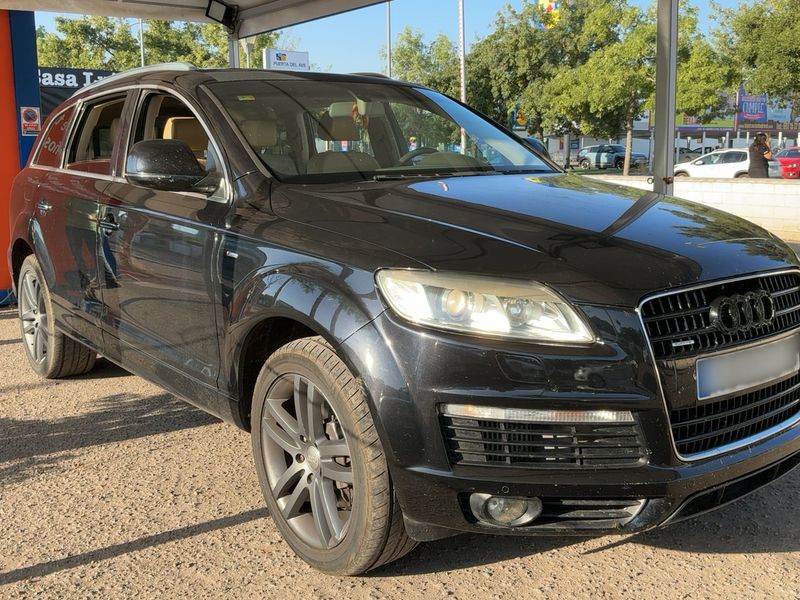 Audi Q7 3.0 V6 TDI quattro — zdjęcie 8