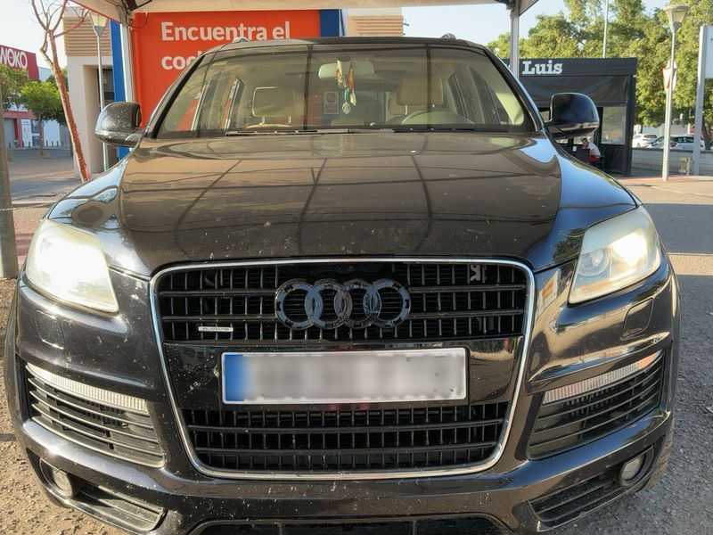 Audi Q7 3.0 V6 TDI quattro — zdjęcie 9