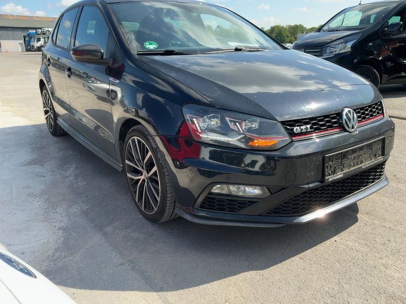 Volkswagen Polo 1.8 TSI GTI BlueMotion Tech 2017 – снимка 12