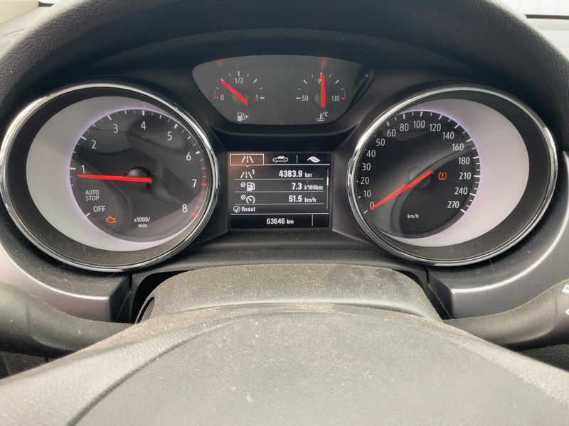 Opel Astra 1.2 Turbo Edition Start/Stop 2020 – снимка 18