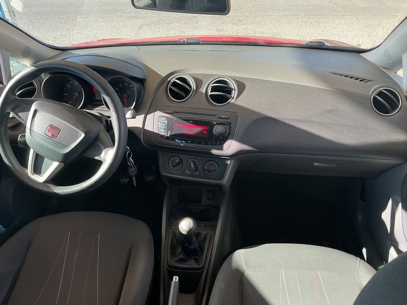 Seat Ibiza 1.6 TDI Reference — zdjęcie 12