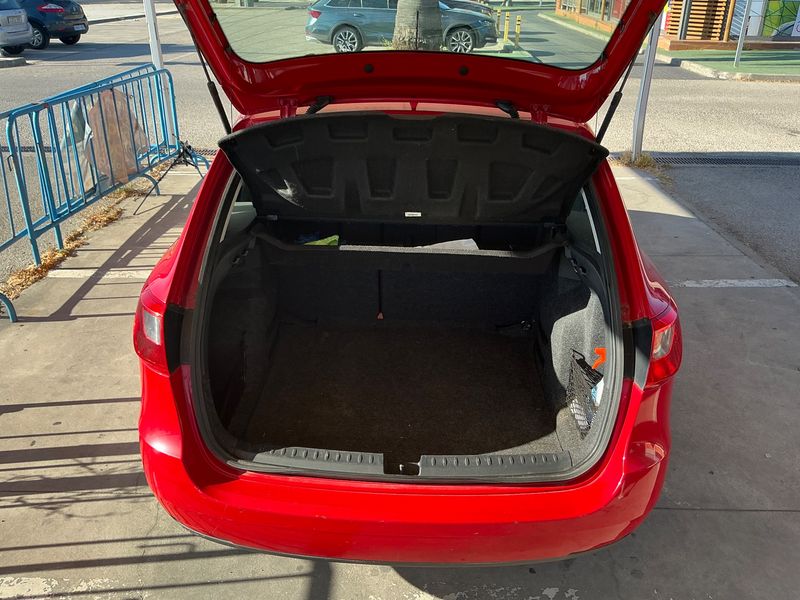 Seat Ibiza 1.6 TDI Reference — zdjęcie 10