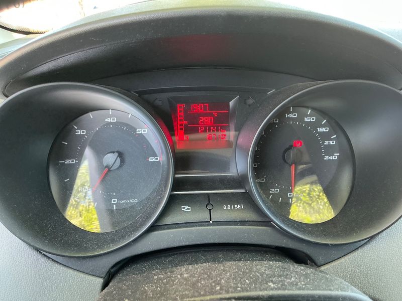 Seat Ibiza 1.6 TDI Reference — zdjęcie 13