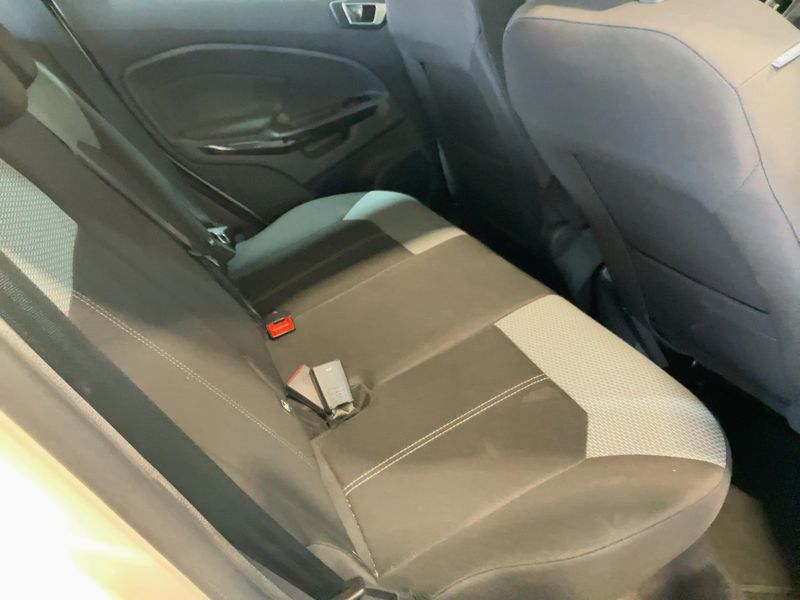 Ford EcoSport 1.0 EcoBoost Titanium — zdjęcie 14