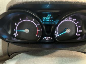 Ford EcoSport 1.0 EcoBoost Titanium — zdjęcie 13