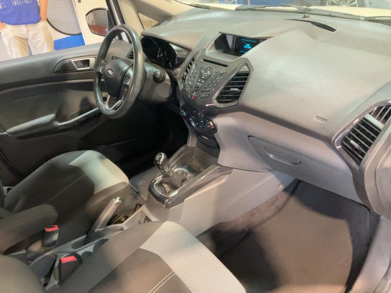 Ford EcoSport 1.0 EcoBoost Titanium — zdjęcie 11